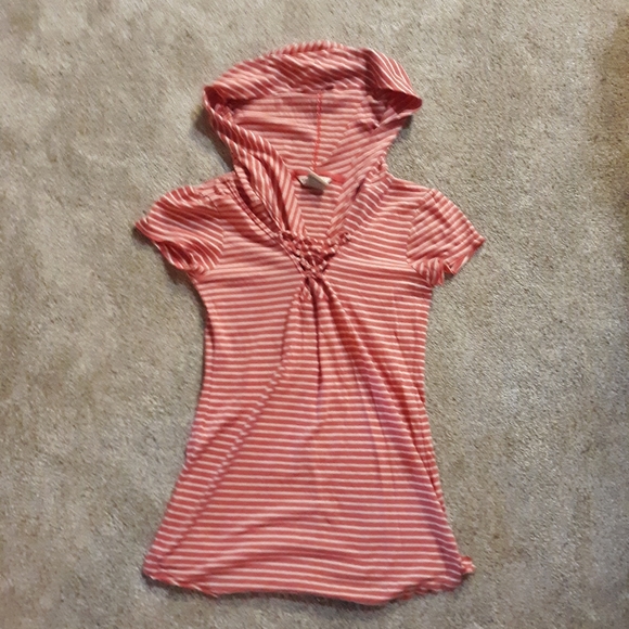 UNIONBAY Tops - Unionbay Hooded Tee
